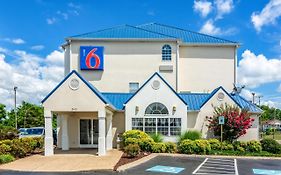 Motel 6 Downtown Chattanooga