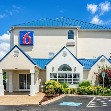 Motel 6 Chattanooga Downtown Exterior photo