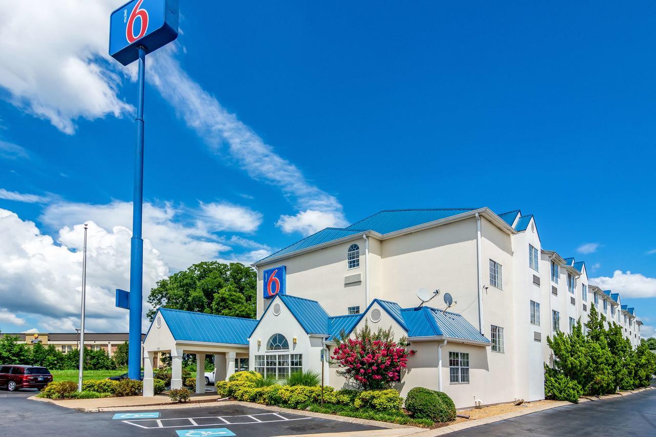 Motel 6 Chattanooga Downtown Exterior photo